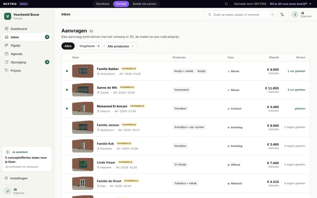 Portaal van de Bouwsuite: inbox met aanvragen, elk met een 3D-beeld, producten, indicatieprijs en tijdstip (voorbeeldgegevens)